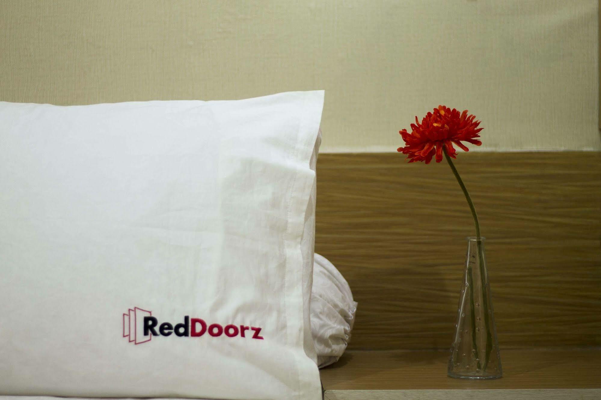 Reddoorz @ Umalas Hotel Seminyak Exterior foto